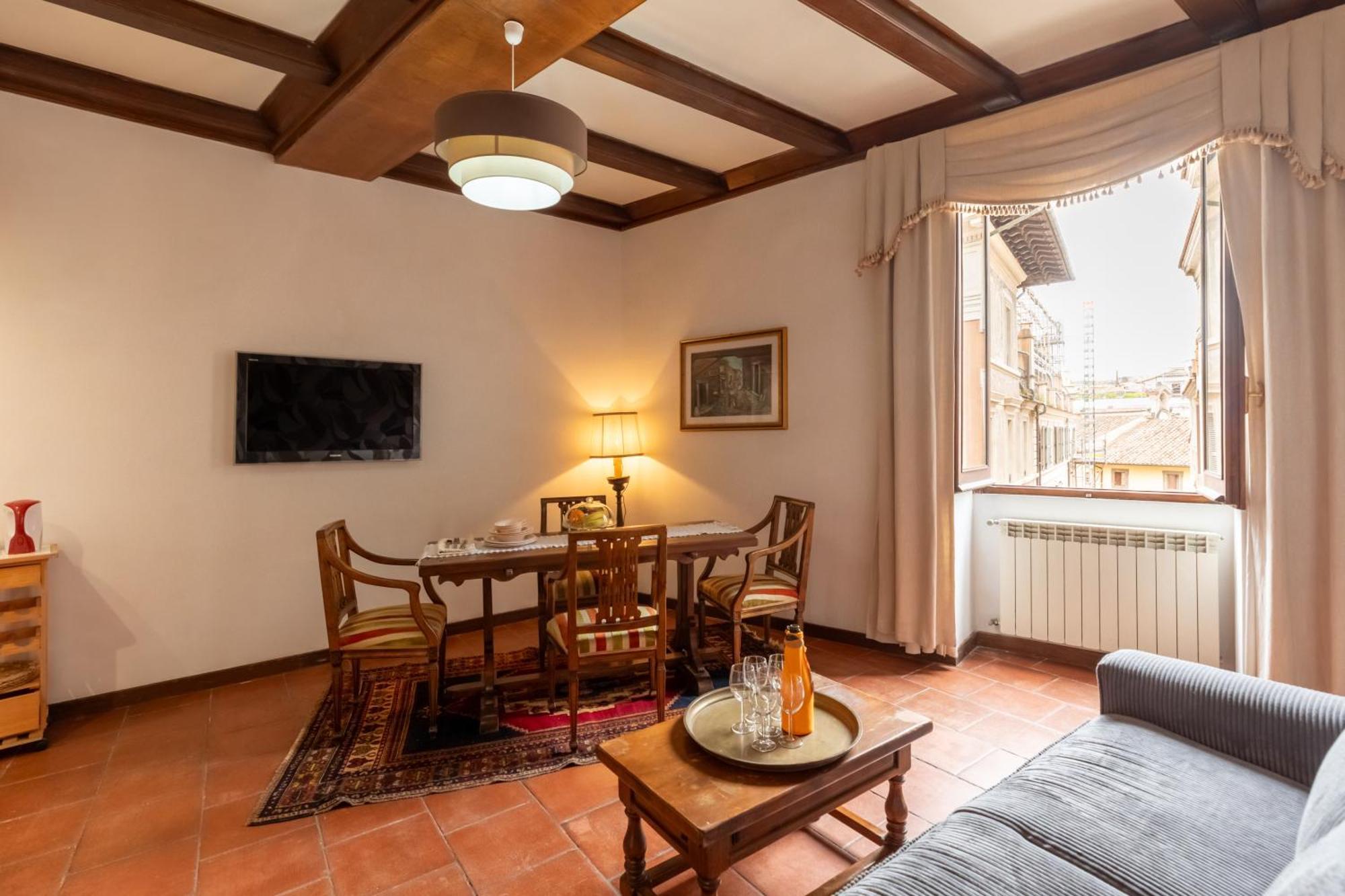 Chilling' Piazza Di Spagna Apartment